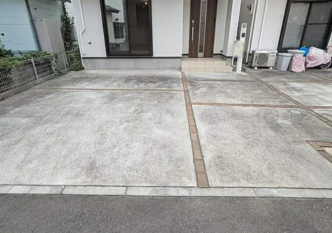 【中古】川越市豊田町中古住宅の駐車場|駐車スペース並列2台可能！