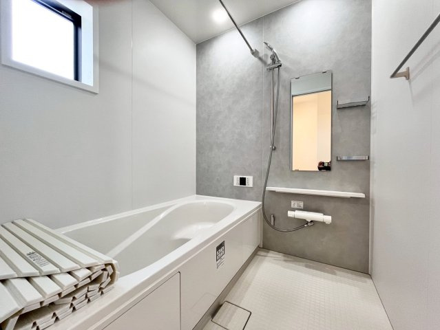 亀山市山下町 第1期 新築戸建【全3棟】の浴室