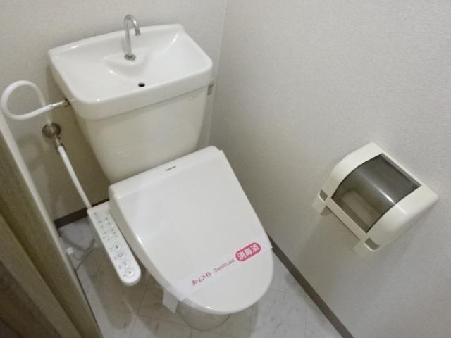 ヒルトップ内張のトイレ|シャワー付トイレ（イメージ）