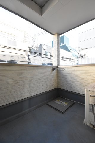 ディアコート矢田のバルコニー