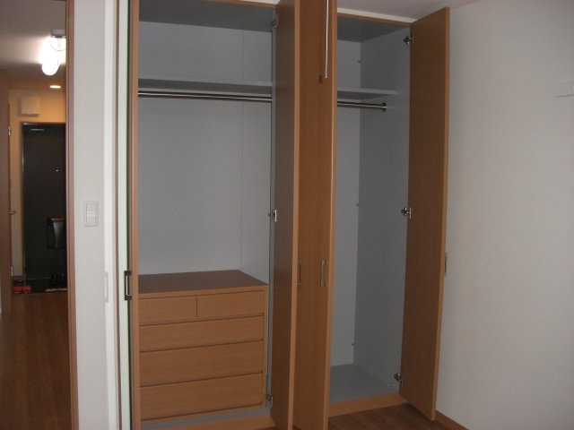 リヴェール小向の収納|クローゼット