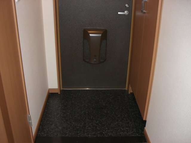 リヴェール小向の玄関|玄関