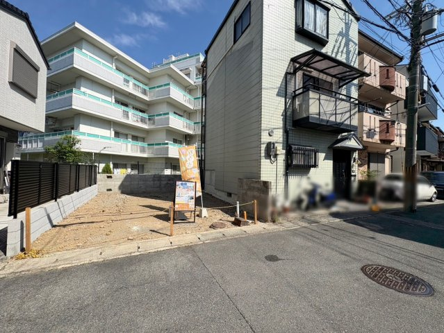 西京極徳大寺団子田町　新築参考Aプランの前面道路含む現地写真|前道５ｍと見通し良好です。実際に現地の様子をみてみませんか？（R8.6撮影）