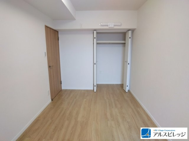 ライオンズマンションみずほ台の洋室|クローゼット付き（洋室5.1帖）
