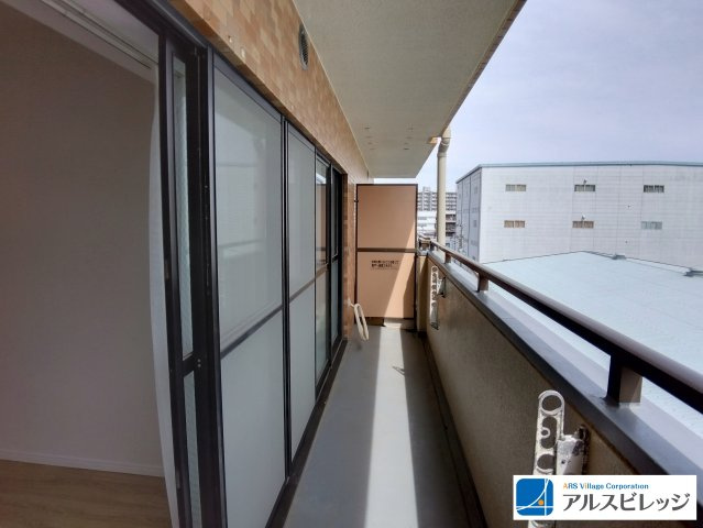 ライオンズマンションみずほ台のバルコニー|南東向きバルコニーで毎日のお洗濯もラクラク快適