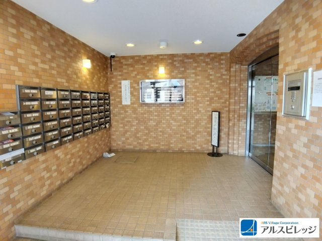 ライオンズマンションみずほ台のエントランス|集合ポスト
