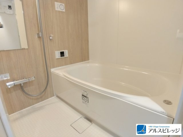 ライオンズマンションみずほ台の浴室|1日の疲れを癒せる落ち着いたバスルーム