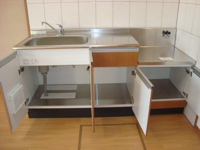 サンシティーＡのキッチン|キッチン収納