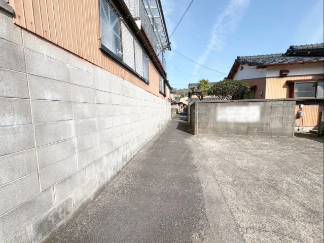 佐賀県杵島郡大町町 中古戸建の駐車場|3台以上駐車可能です！