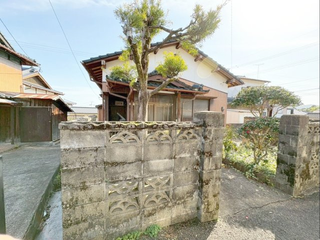 佐賀県杵島郡大町町 中古戸建の外観|現況のままお引渡しです！