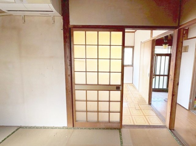 佐賀県杵島郡大町町 中古戸建の和室|DKと隣り合う和室です！
