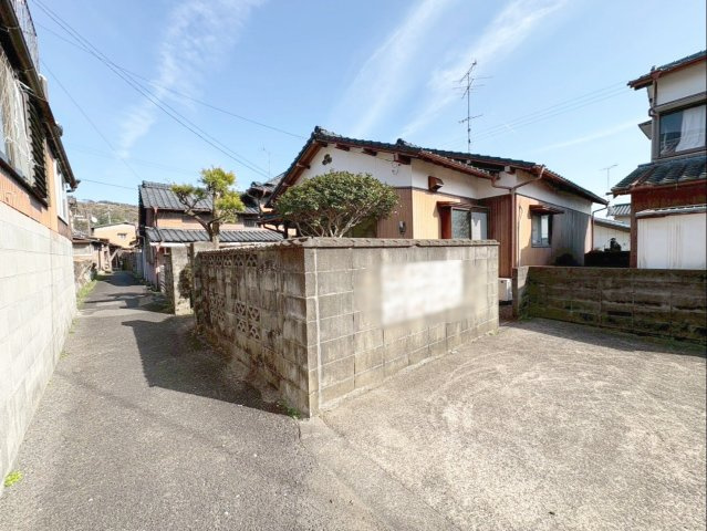 佐賀県杵島郡大町町 中古戸建の外観|通りから一歩奥まった、落ち着いた住環境です！