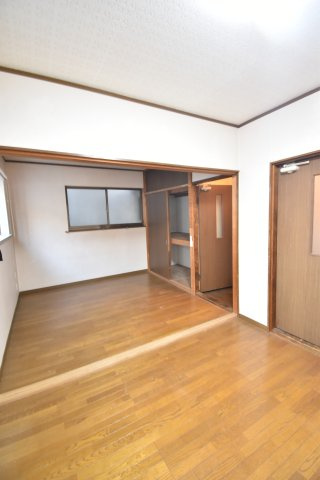 【洋室】 | 三ツ島戸建て