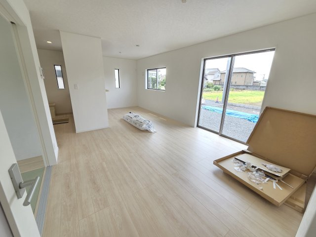 新築　伊勢崎市境米岡第3　2号棟　Cradle Gardenの居間・リビング|新築　伊勢崎市境米岡第3　2号棟　Cradle Garden