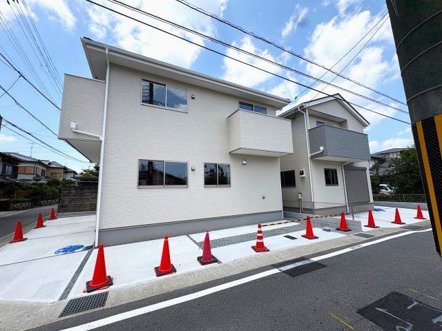 上桂西居町　２号地の外観