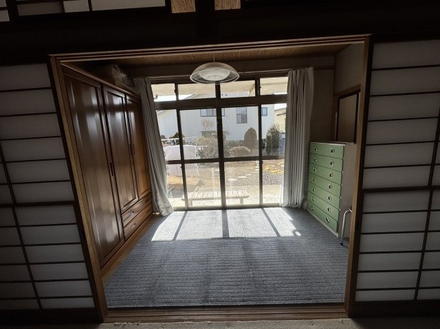 真田町長　中古住宅の和室
