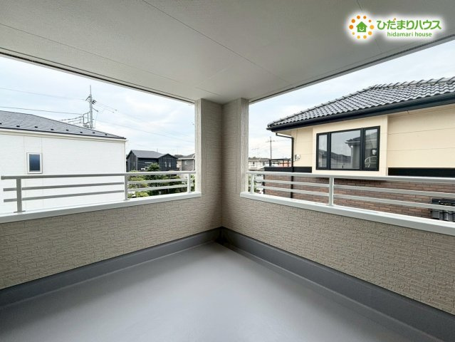 鴻巣市松原3期　新築戸建　リーブル03のバルコニー