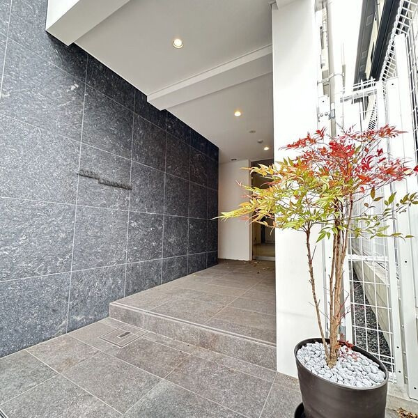 COZY豊岡通のエントランス