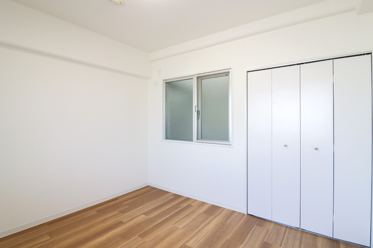 【Re Dream】ラポー桂の洋室|シンプルで使いやすい洋室。クローゼット収納付きでお部屋をすっきりとお使いいただけます。寝室や子ども部屋にもおすすめです。

室内（2026年2月）撮影