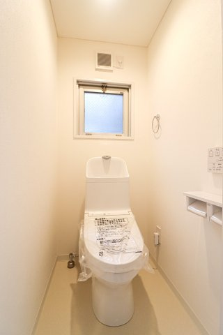 【Re Dream】ラポー桂のトイレ|年間を通して快適に使用できる温水洗浄機能付きのトイレです。

室内（2026年2月）撮影