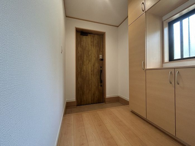 【玄関】 | 太宰府市青葉台４丁目　中古一戸建☆仲介手数料無料☆