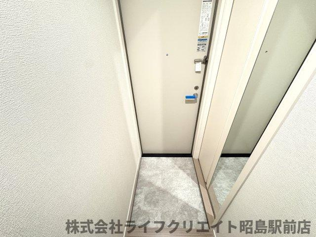 ミューク昭島の玄関