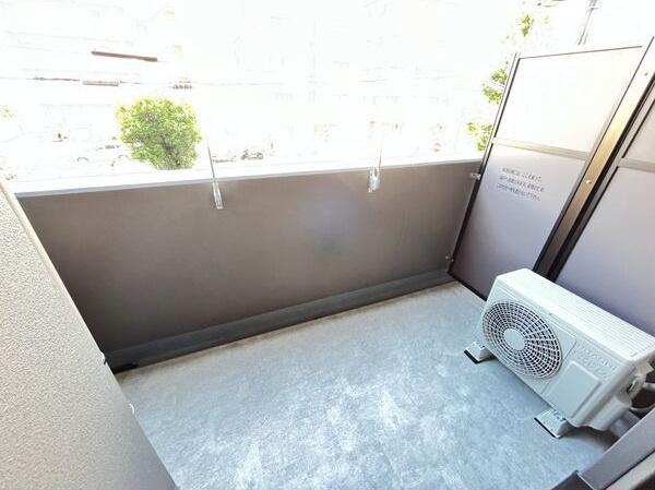スプランディッド京橋EASTのバルコニー