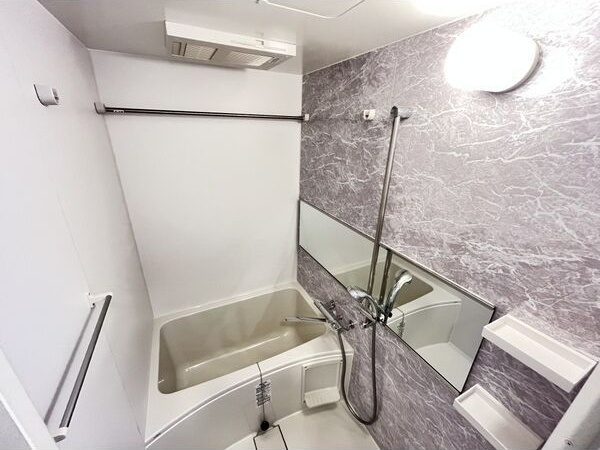 スプランディッド京橋EASTの浴室