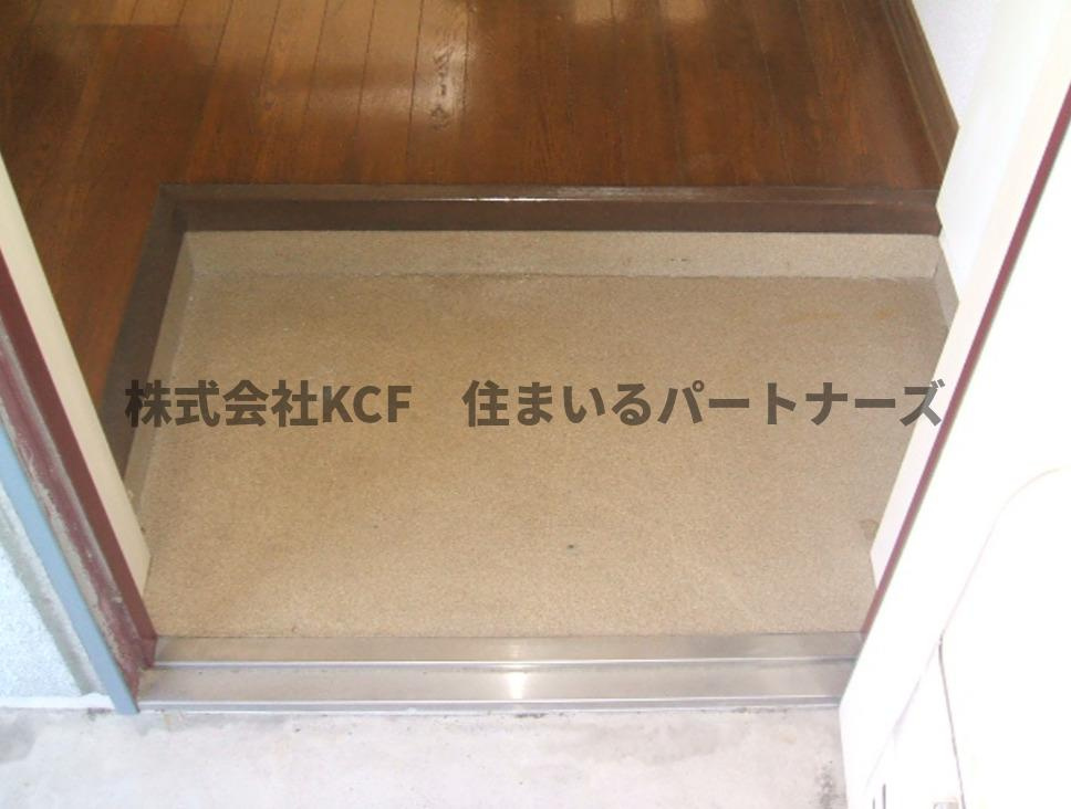 コスモハイツⅡの玄関|収納もある玄関です