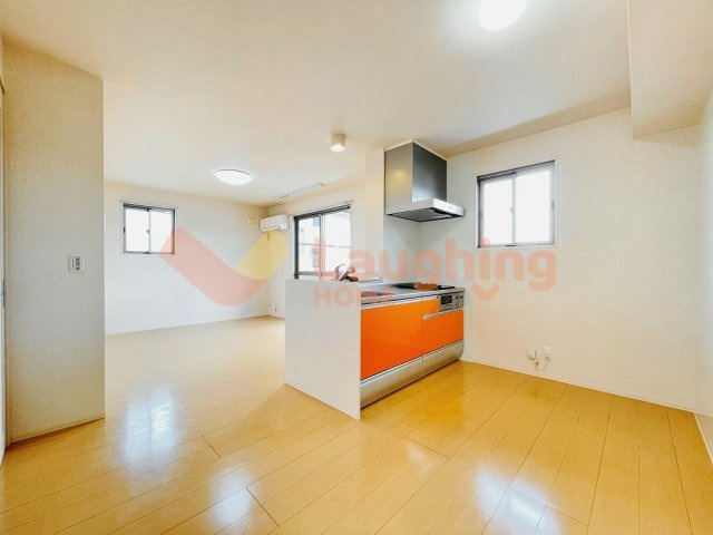 グレースガーデンの居間・リビング|こちらの居間で趣味の時間をお楽しみください