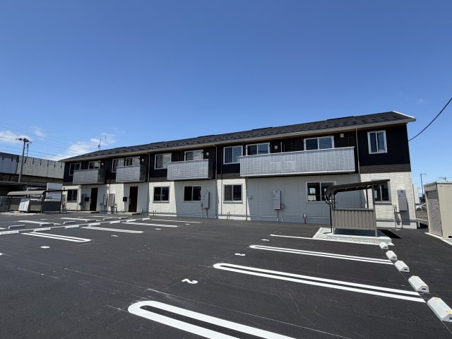 J.Y　HILLS　（ジェイワイヒルズ）