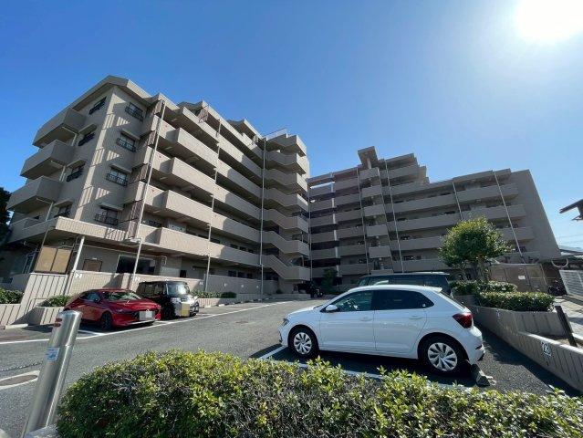 ◆２０２６年２月リフォーム完了◆広々とした庭付き◆角部屋３ＬＤＫ◆朝日プラザ伏見東の外観|外観