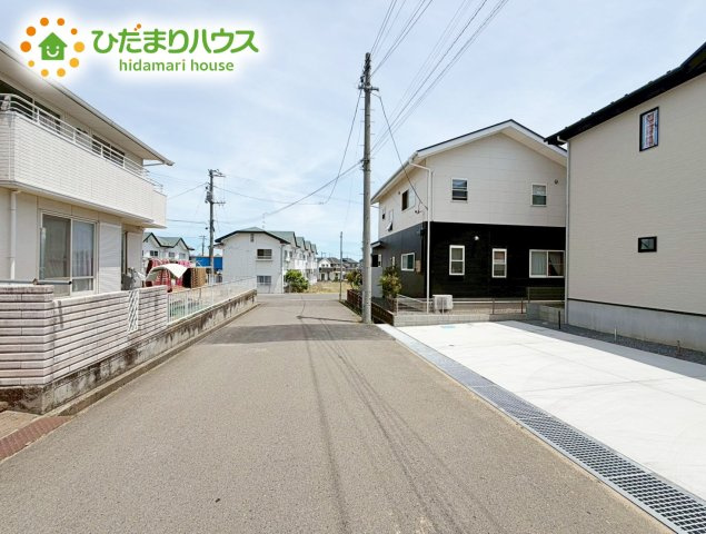 郡山市片平町1期　新築戸建の前面道路含む現地写真|スーパー至近で、お買い物に便利な立地です(#^^#)