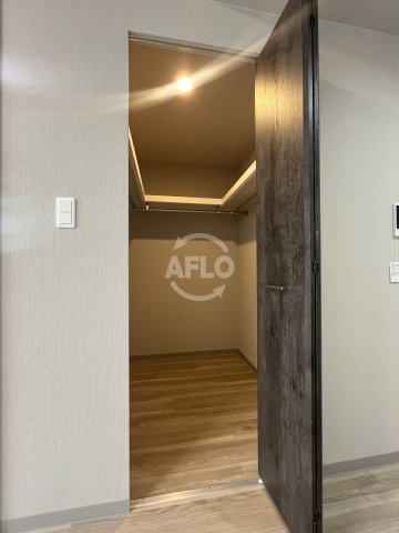 リヴェント難波サウスの収納|リヴェント難波サウス　ウォークインクローゼット