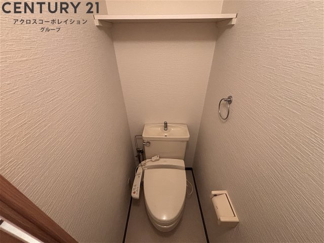 コンパクトで使いやすいトイレです