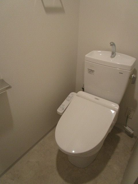 メゾンドール花房山のトイレ