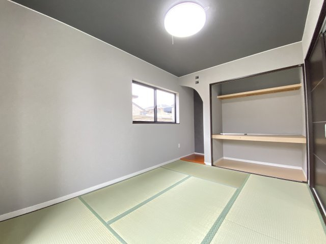 【洋室】 | 合志市幾久富 | ☆2階バルコニーに出られる6.0帖の洋室！☆収納付き！☆主寝室にお勧めです！☆