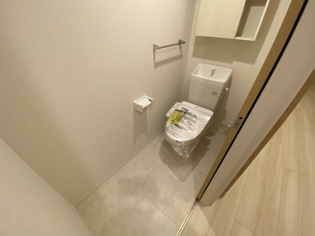 ウォシュレット付きのトイレです♪