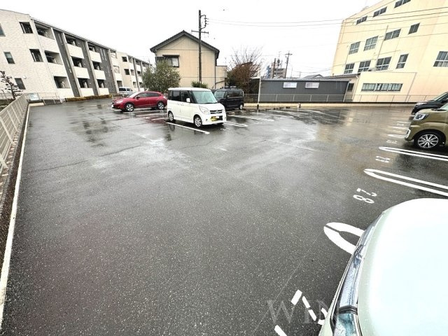 チェリーブロッサムⅠの駐車場