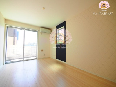 【寝室】 | ラフィネス南太田 | 同一仕様・反転タイプ