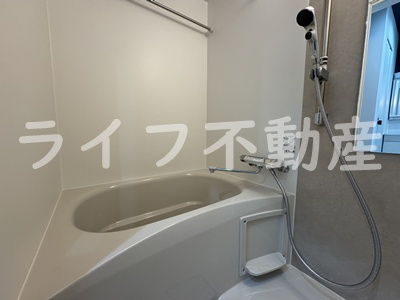 あんしん+VieM善根寺13-1035（ガレージハウス）の浴室
