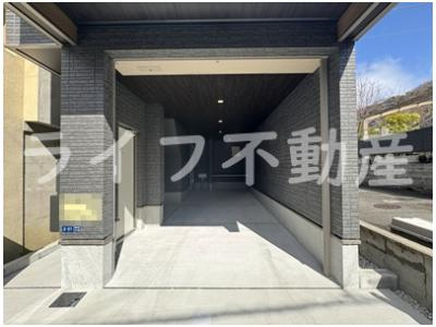 あんしん+VieM善根寺13-1035（ガレージハウス）の駐車場