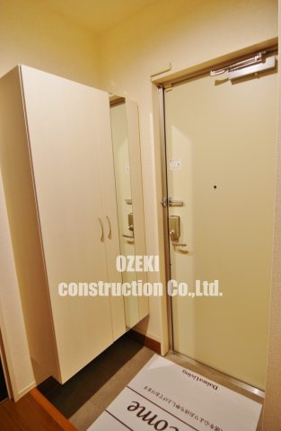 レスポワールAの玄関