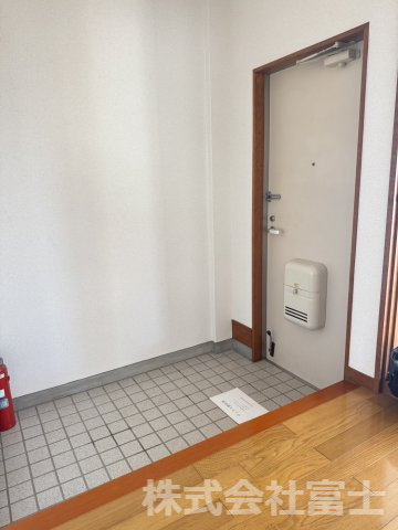 モンテ・アルデアの玄関