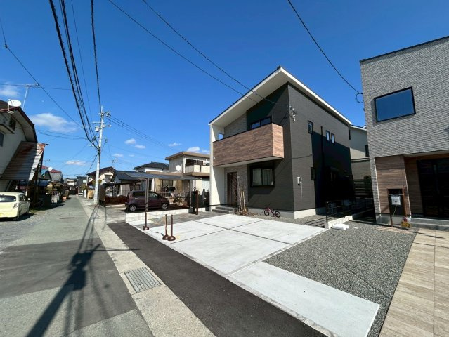 【前面道路含む現地写真】 | 南区上ノ郷1丁目　新築戸建て
