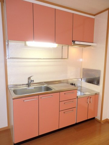 サニーレジデンスのキッチン|使いやすいキッチンです