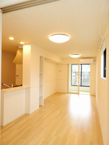 セイバリーⅡの居間・リビング|居間です