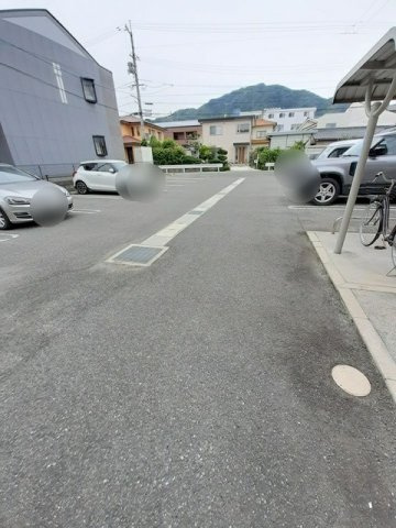 グランツ大町の駐車場|駐車スペースもあります