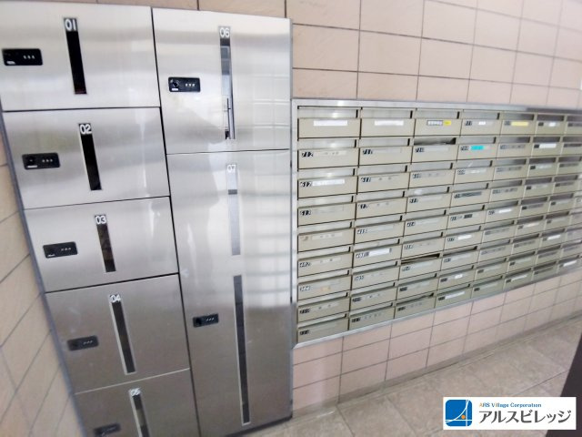 ダイアパレス川越新河岸の設備|お出掛けが多くても安心な宅配ボックスつき