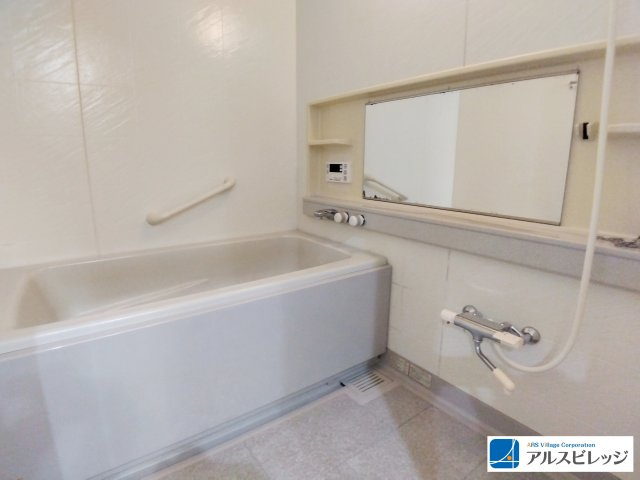 ダイアパレス川越新河岸の浴室|1日の疲れを癒せる落ち着いたバスルーム